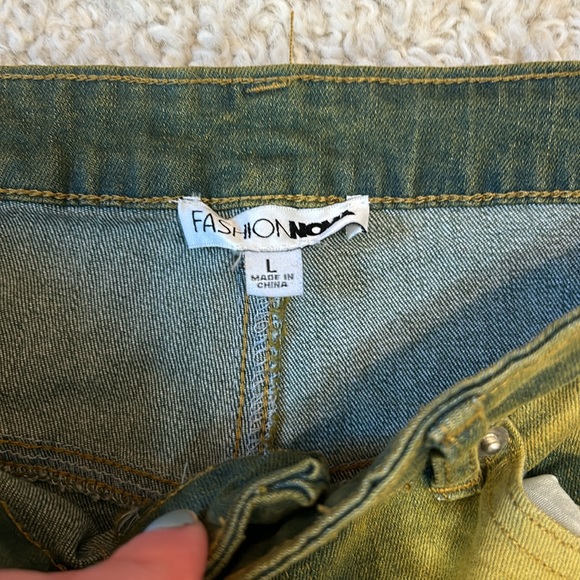 NWOT FASHION NOVA L (12) green toned flare jeans—fit like a size 10/12–see pics! - Picture 2 of 9